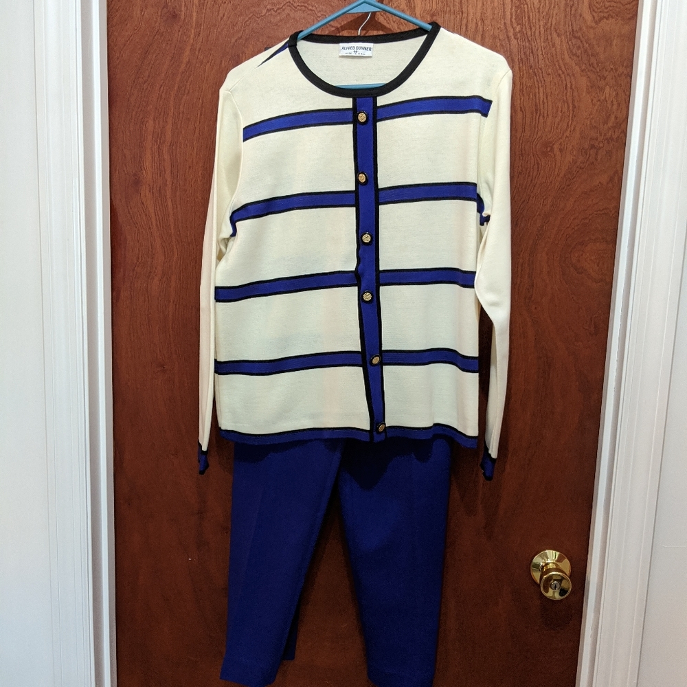 ladies pant suit